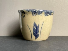 RRP Kitchen Crock 10oz Spongeware Blue Wheat Roseville Ohio Pottery Vintage
