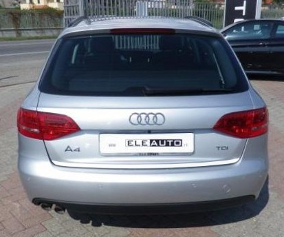 Baguette de coffre chromée Audi A4 Avant anti-rayures en ABS miroir