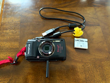 Olympus Stylus Tough TG-4 Black 16MP 4x Zoom Waterproof Wi-Fi w/ Battery