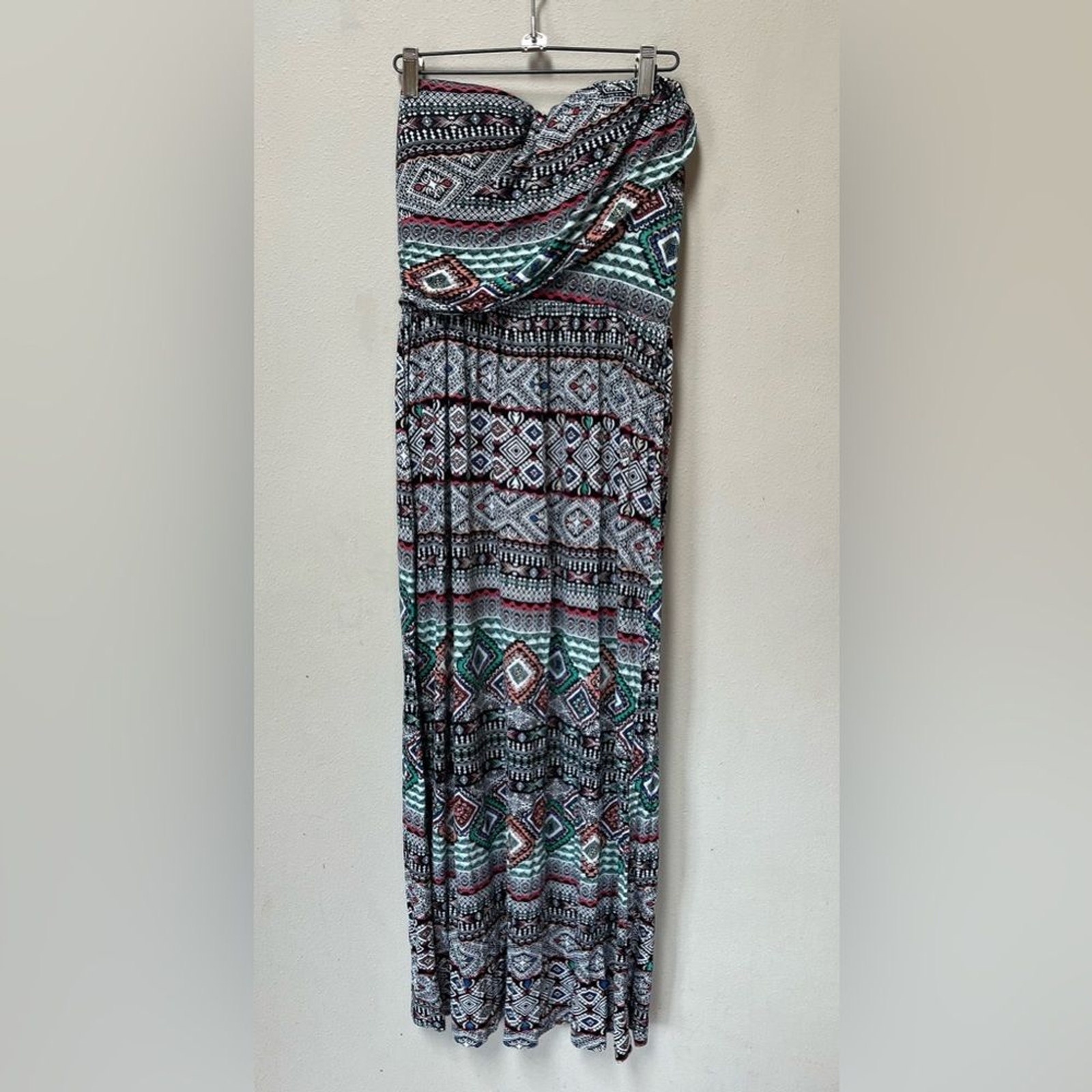 American Rag Women’s Colorful Sleeveless Bohemian Style Stretch Maxi Dress M