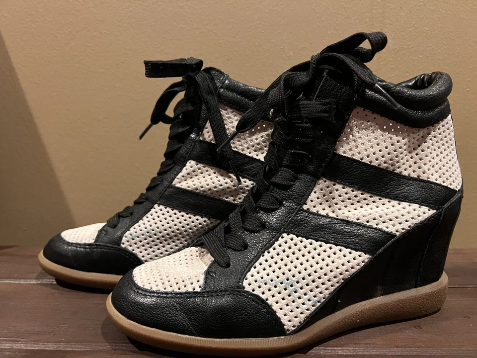 Zapatillas altas Sam Edelman Bolton tacón de cuña gamuza cuero negro blanco EE. UU. 9m Foto 4 de 4