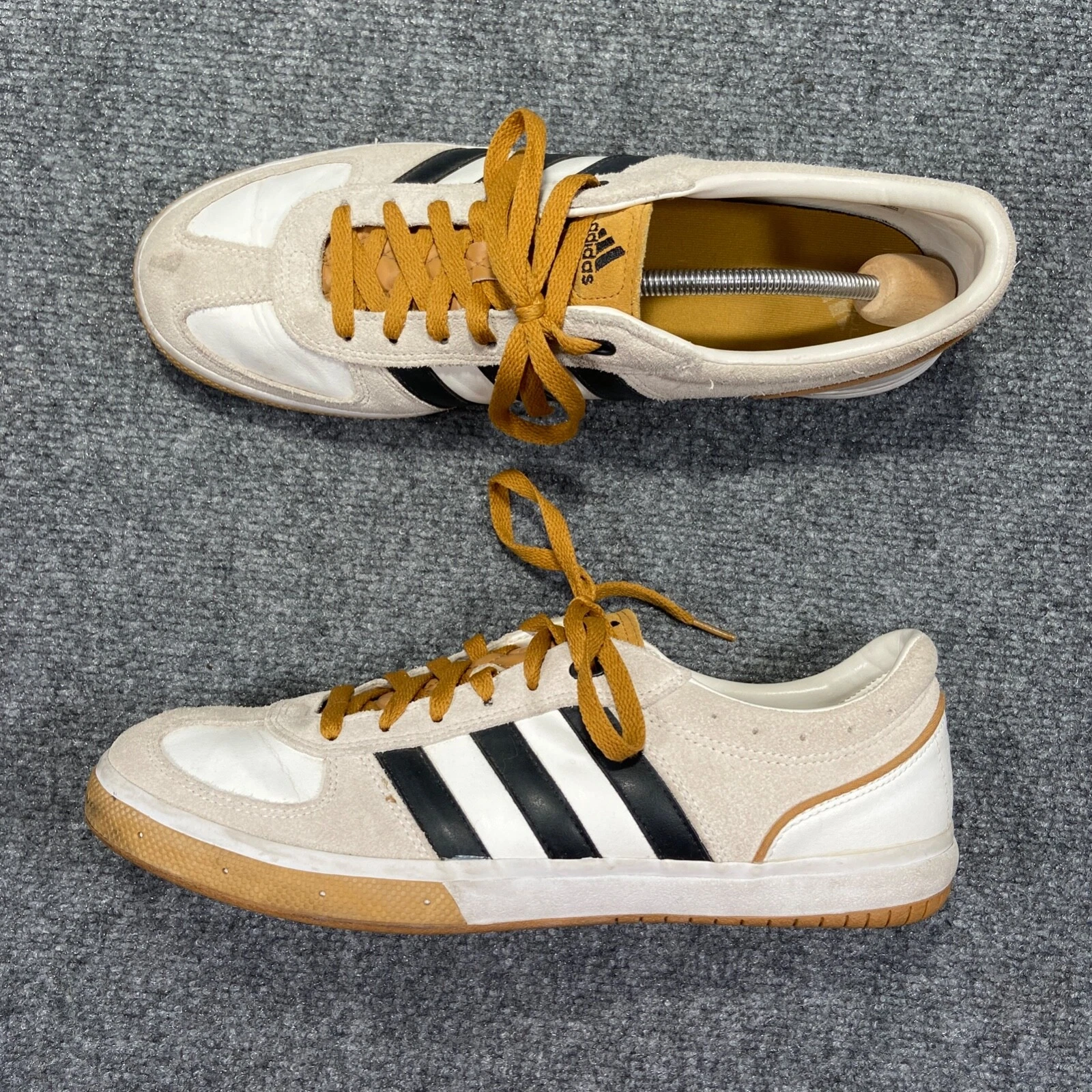 Sneakers Adidas da uomo oro bianco 13 pelle nera stringate senza marca 13505