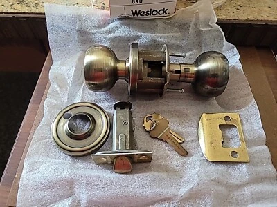 Weslock Keylock entry door knob 840 Antique Brass Design-GAL.-- NOS