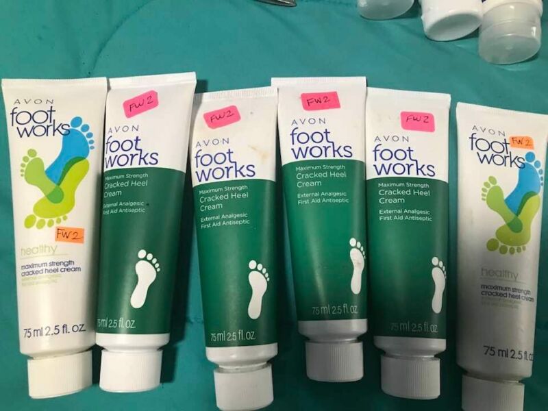 AVON FOOT WORKS PRODUCT 2 FOR 1 BIG DISCOUT