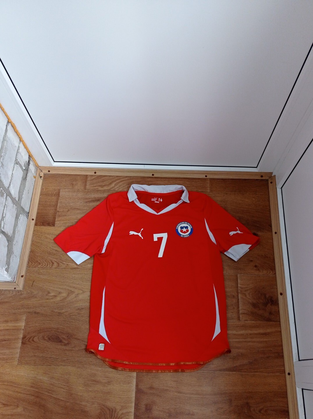 2010-2011 Puma Chile National Team  Alexis Sanchez Jersey Size M Medium thumbnail 2