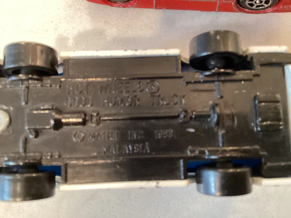 Camión de helados Good Humor 1983 Hot Wheels vintage 1:64 y Corgi Jaguar XJ-S Foto 4 de 4