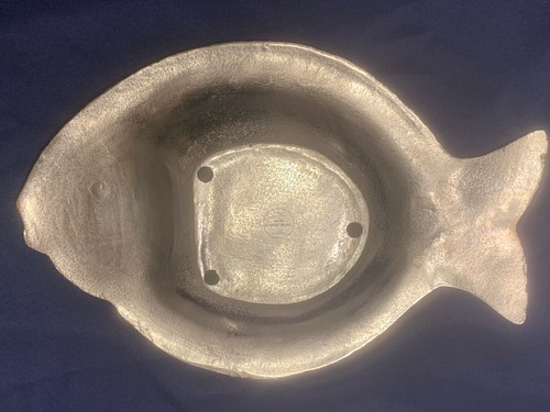 Fish Platter Cynthia Rowley Silver Metal Plate Bowl Nautical Beach Ocean 15" EXC - Picture 6 of 10