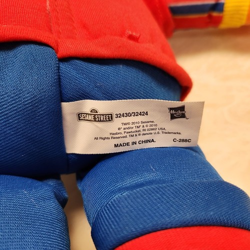 Sesame Street Rockin' Numbers ERNIE Talking Singing Plush 2010 Hasbro - Picture 3 of 8