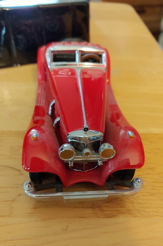Matchbox Dinky Models of Yesteryear 1937 Mercedes 540K - Picture 2 of 8