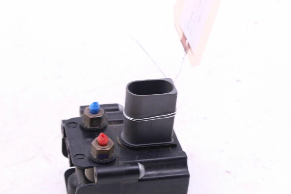 BMW X5 xDrive35d 2010 suspensión neumática compresor bloque de válvula OEM usado Foto 3 de 4