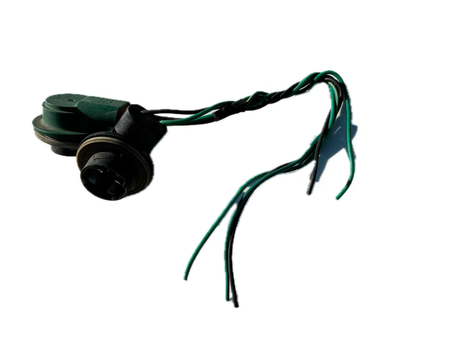 2005 - 2014 Nissan Titan Driver Side Tail Light Pigtail Harness OEM - Image 3 of 3