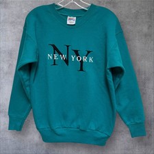 Vintage New York Crewneck Sweatshirt Embroidered Small 19.5 x25.5