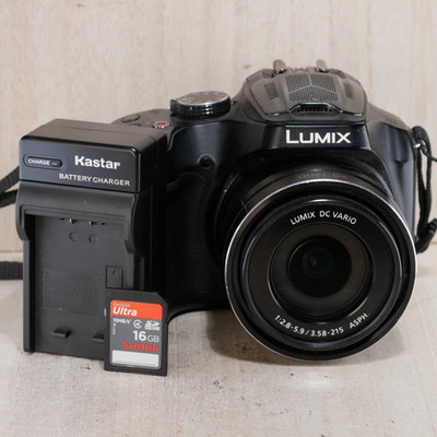 Lumix DMC-FZ70 Digital Camera 16MP 60x zoom *GOOD/TESTED* W 16gb SD + Charger