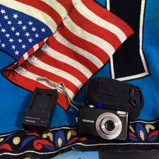 Fujifilm FinePix JV Compact Digital Camera Battery Charger Tested Works W SD