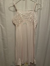 vintage MissElaine Pink Lace And soft Polyester Embroidered Night Gown S