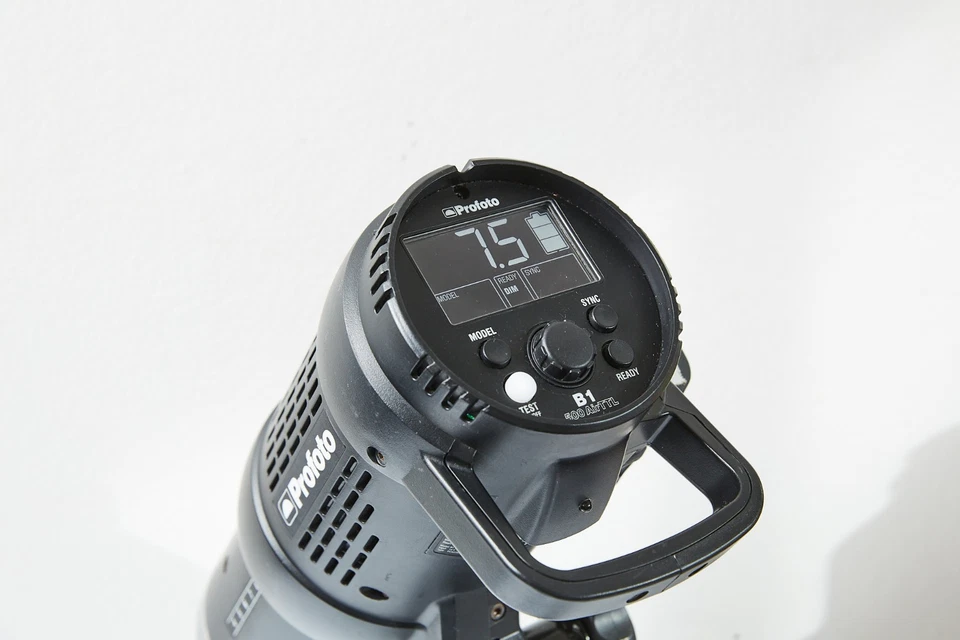 Вспышка камеры Profoto B1 500 AirTTL 2,4 ГГц - Изображение 2 из 4