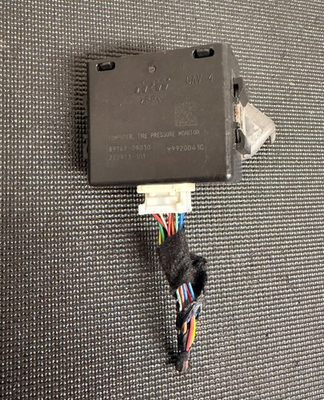 #ad 11 12 13 20 Toyota Sienna Tire Pressure Computer Module Monitor 89769 08030 OEM $90.00