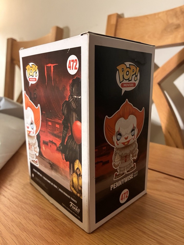 RARO  Funko POP Movies - It A Coisa Chapter Two: Pennywise With Glow Bug 877