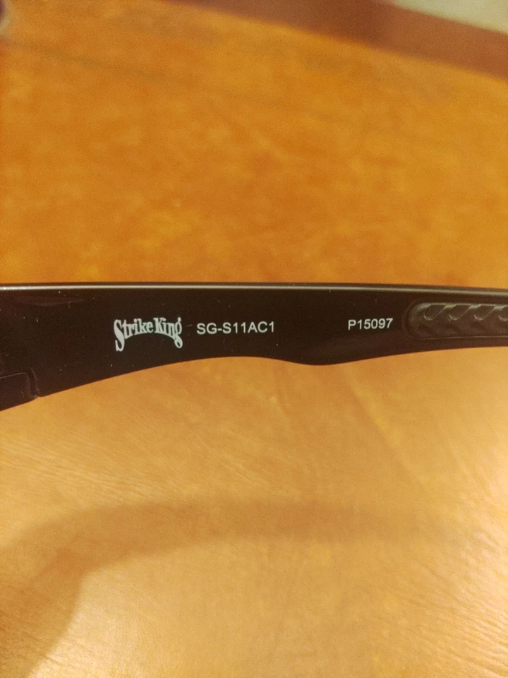 Gafas de sol Strike King SII Optics polarizadas blancas para pesca Foto 4 de 4