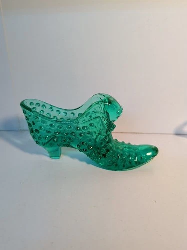 Pretty Emerald or Spring Green Fenton Hobnail Shoe/Slipper w/Cat Head 5.50” Long