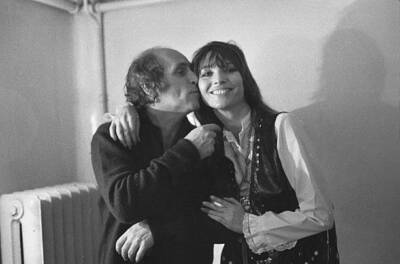 Elsa Martinelli Italian Actress And Leo Ferre French Singer Paris 1970 OLD PHOTO