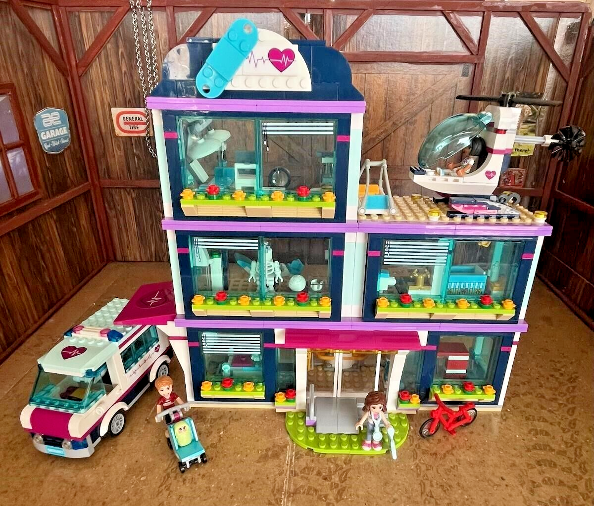LEGO 41318 Friends Heartlake Hospital | eBay