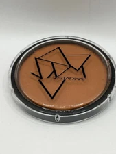 PUR ELUOR Matte Touch Powder Cake 0.52 oz.  (Tan 10805)