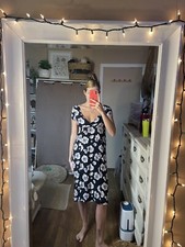 Vintage floral midi dress with tie back fits like size small 