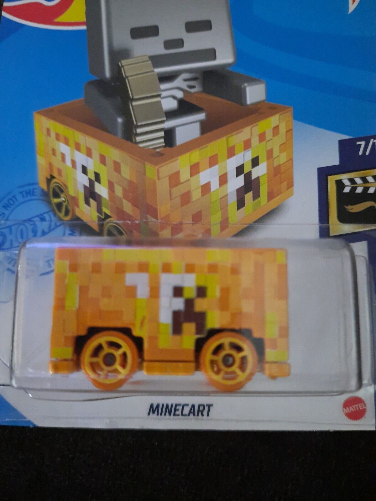 Carrinho Hot Wheels Jogo Minecraft - Trem - Edição Cinema Dourado