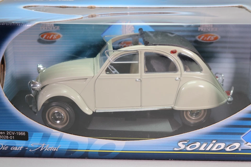 LJ735 SOLIDO PRESTIGE 8028-01 1/18 1/18 Voiture Citroen 2CV 1966 gris - Photo 2/4