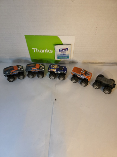 5 Vintage Mattel Hot Wheels Rev-Ups Magnetic Rare Monster Trucks - Bild 1 von 11