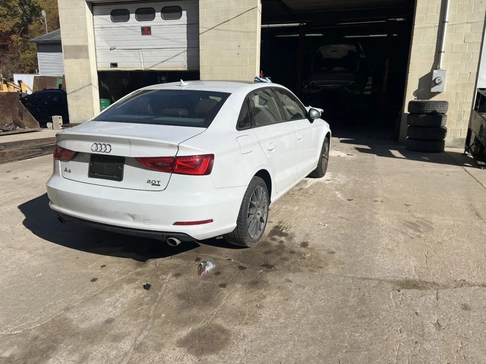 Driver Air Bag Front Sedan Driver Roof Fits 15-16 AUDI A3 178445 - Image 2 of 4