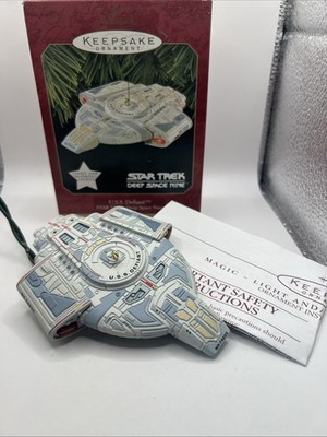 Star Trek U.S.S Defiant Magic Light Christmas Hallmark Keepsake Ornament NIB