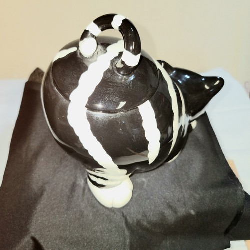 Chester The Cat Cookie Jar 2008 Black & White Ceramic Burton & Burton - Picture 12 of 13