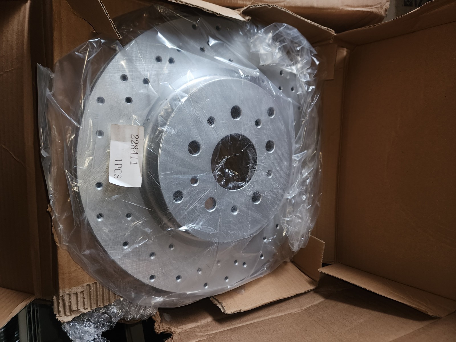 2 NEW Maserati Rear Rotors part number 228411