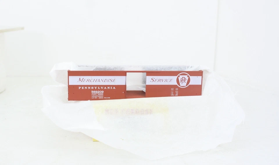 HO Scale Red Caboose 7026-2 Pennsylvania X-29 Merchandise Service PRR 569209 - Image 2 of 2