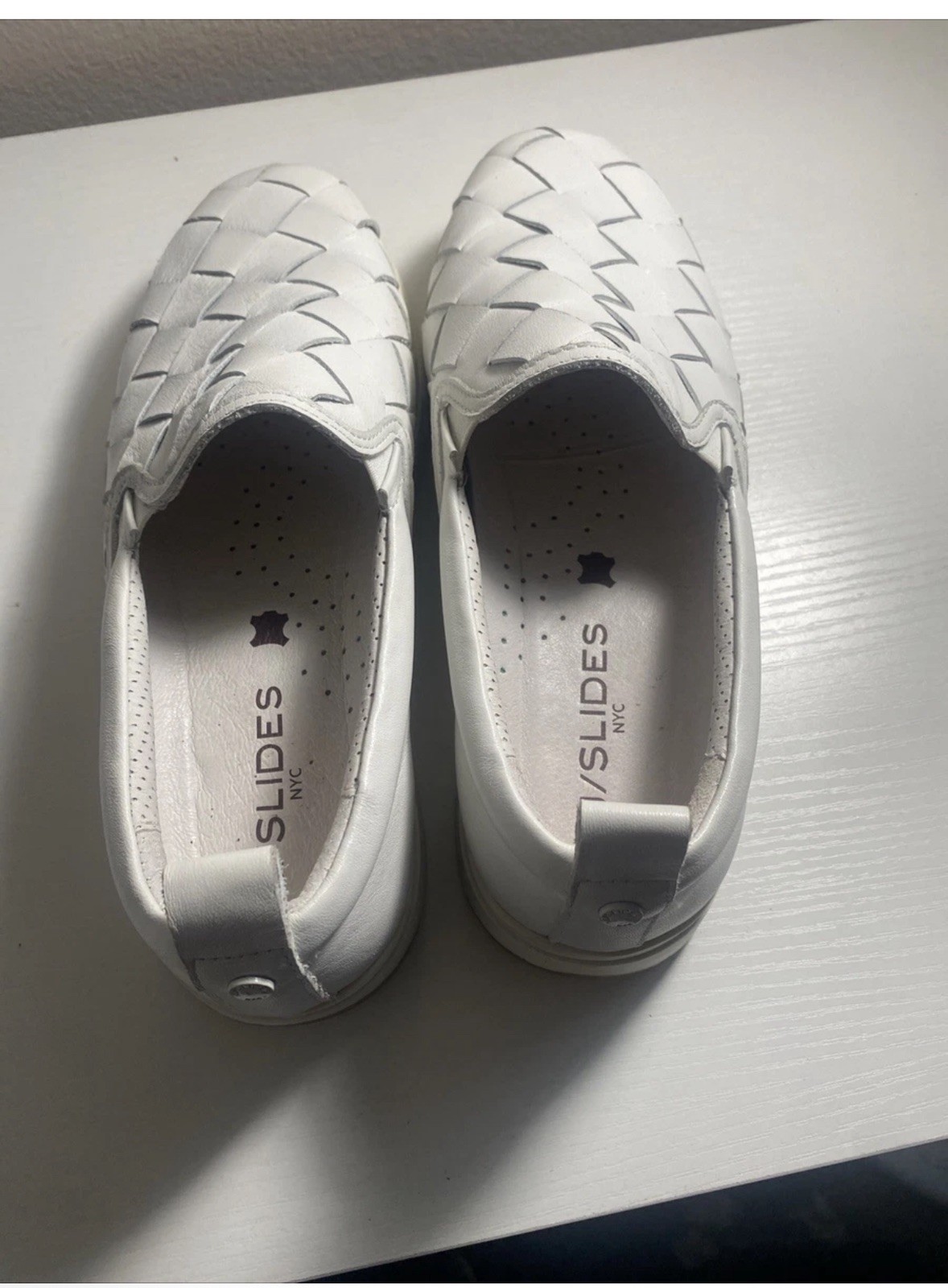 J/Slides NYC White Woven Leather Slip-On Sneakers Women’s 7.5 Stylish Comfort
