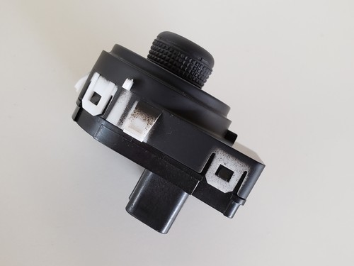 14-16 Chevrolet Malibu 25872074 Drivers Side Left Master Mirror Switch OEM - Picture 2 of 5