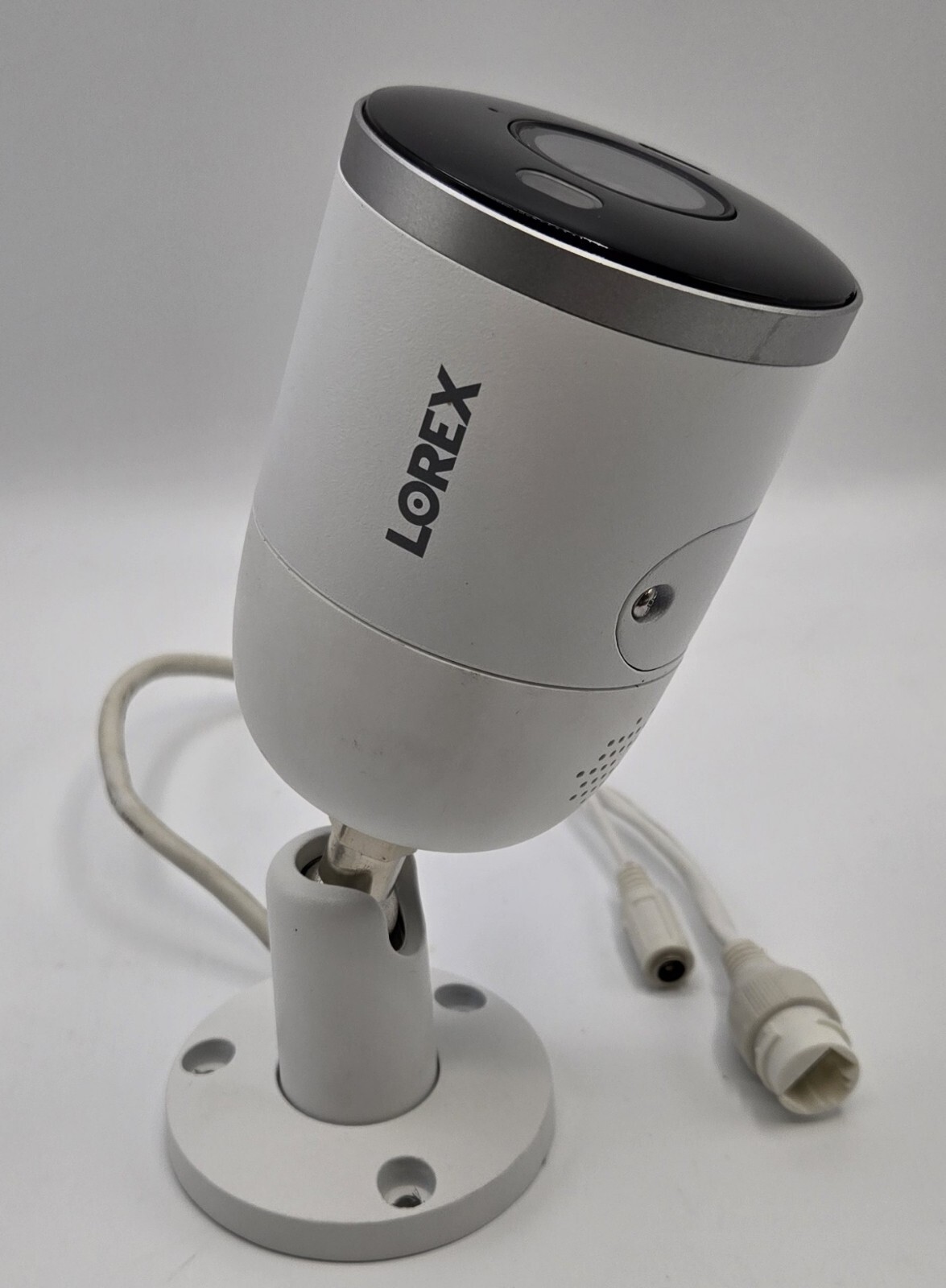Lorex E892AB 4K Ultra HD Smart Deterrence IP Camera with Motion Detection