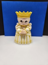 Vintage Ceramic Cast Handmade Candle/Candy Dish Stand Queen 
