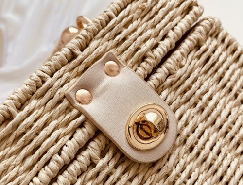 Straw Chain Handle Case crossbody - Picture 3 of 4
