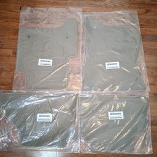 GM OEM Cadillac Escalade  15-20 Floor Mat Set