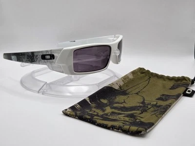 Oakley Gascan 10th Mountain Division Polished White / Warm Grey Collector Rare - Photo 1/4