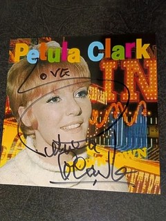 PETULA CLARK Authentic Hand Signed Autograph 4X4 Photo /DOWNTOWN FAMOUS SINGER