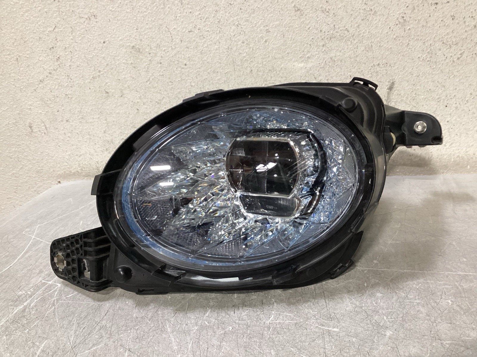 2021-2025 Bentley Bentayga Left Headlight Used OEM 36A.941.015.AB COMPLETE