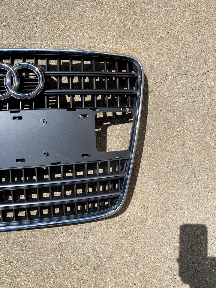 Audi Q7 2007-2009 base/premium OEM parrilla delantera con insignia/emblema - 4l0853651ay9b Foto 4 de 4