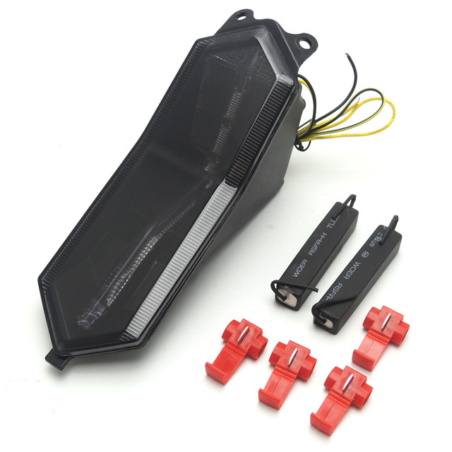 Feu LED avec clignotants YAMAHA R6 pour sublimer vos sorties nocturnes en moto