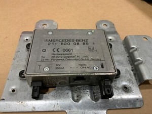Mercedes CLK,S,C W209 W211 W220 W163 Antennensteuergerät Verstärker 2118200885