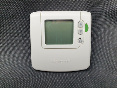 Honeywell DT92E Wireless Room Thermostat with ECO Feature