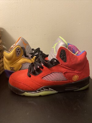 Air Jordan 5 Retro SE GS Athletic Sneakers for Boys, Size 6 - Varsity...